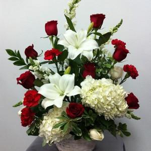 A Basket of Love – DANNY'S FLOWERS & GIFTS, Livonia MI
