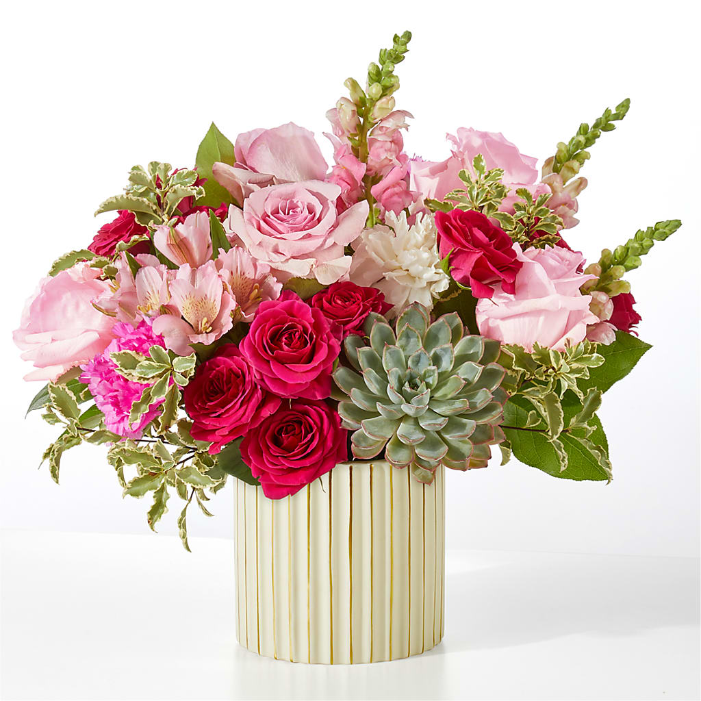 Magenta Musings Bouquet – DANNY'S FLOWERS & GIFTS, Livonia MI