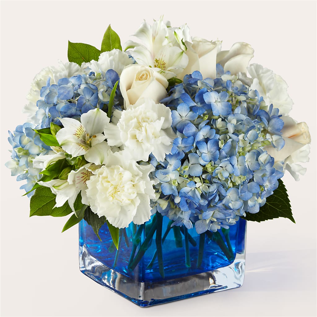 Soothing Waters Bouquet – DANNY'S FLOWERS & GIFTS, Livonia MI