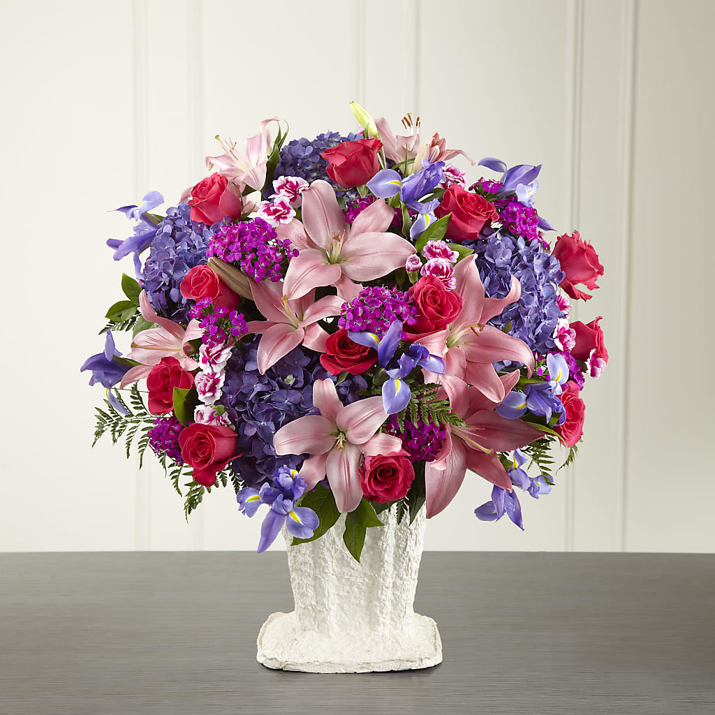 We Fondly Remember Arrangement – DANNY'S FLOWERS & GIFTS, Livonia MI