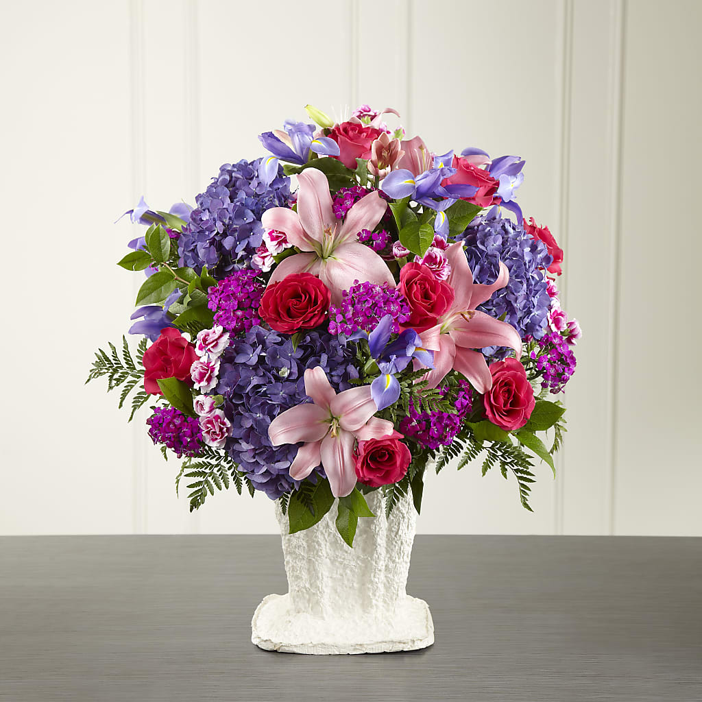We Fondly Remember Arrangement – DANNY'S FLOWERS & GIFTS, Livonia MI