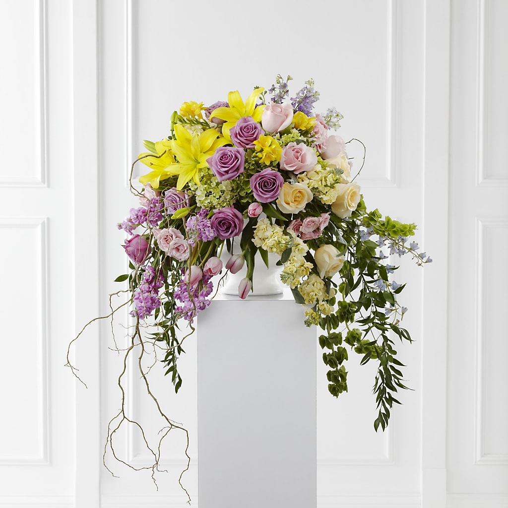 Display of Affection Arrangement – DANNY'S FLOWERS & GIFTS, Livonia MI