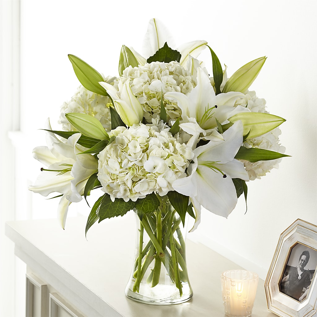 Compassionate Lily Bouquet – DANNY'S FLOWERS & GIFTS, Livonia MI