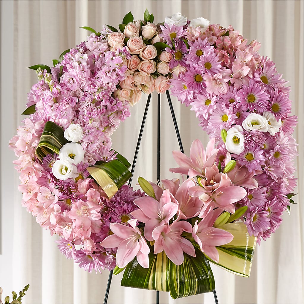 Gift of Warmth Wreath – DANNY'S FLOWERS & GIFTS, Livonia MI