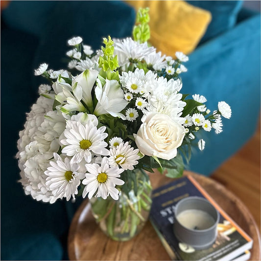 Classic Ivory – A Florist Original – DANNY'S FLOWERS & GIFTS, Livonia MI
