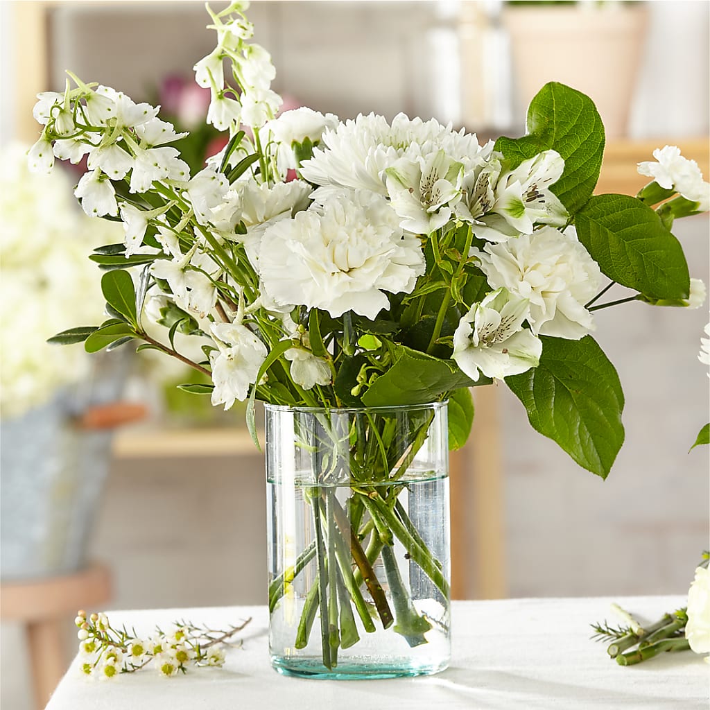 Classic Ivory – A Florist Original – DANNY'S FLOWERS & GIFTS, Livonia MI