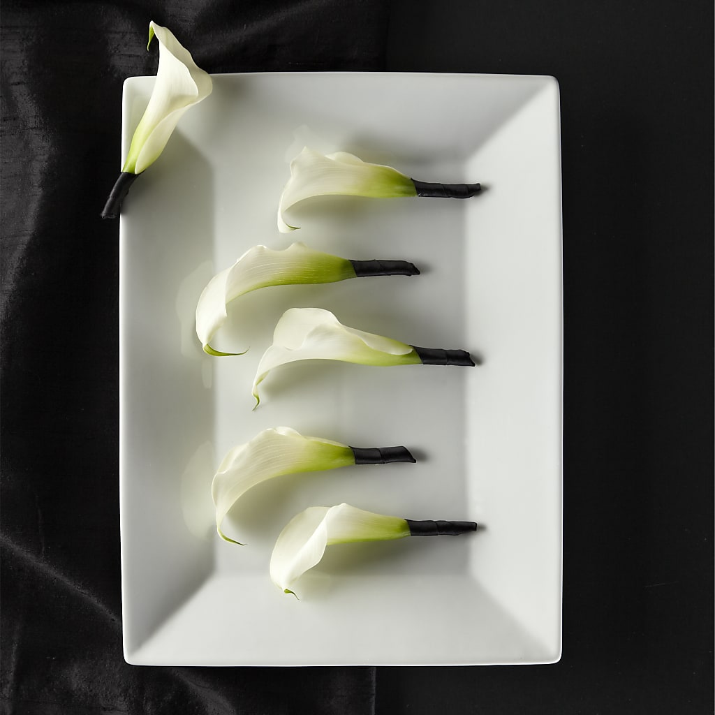 Calla Lily Promise Boutonniere – DANNY'S FLOWERS & GIFTS, Livonia MI