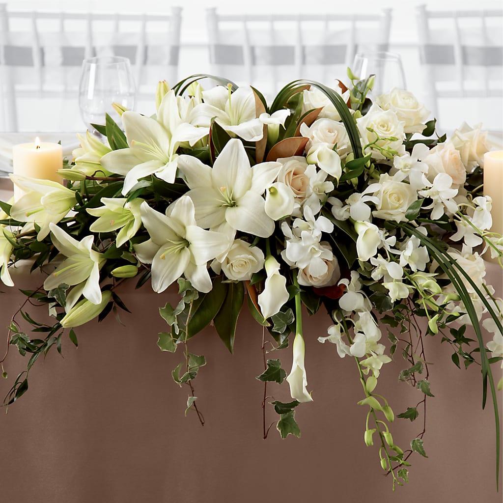 White Linen Arrangement – DANNY'S FLOWERS & GIFTS, Livonia MI
