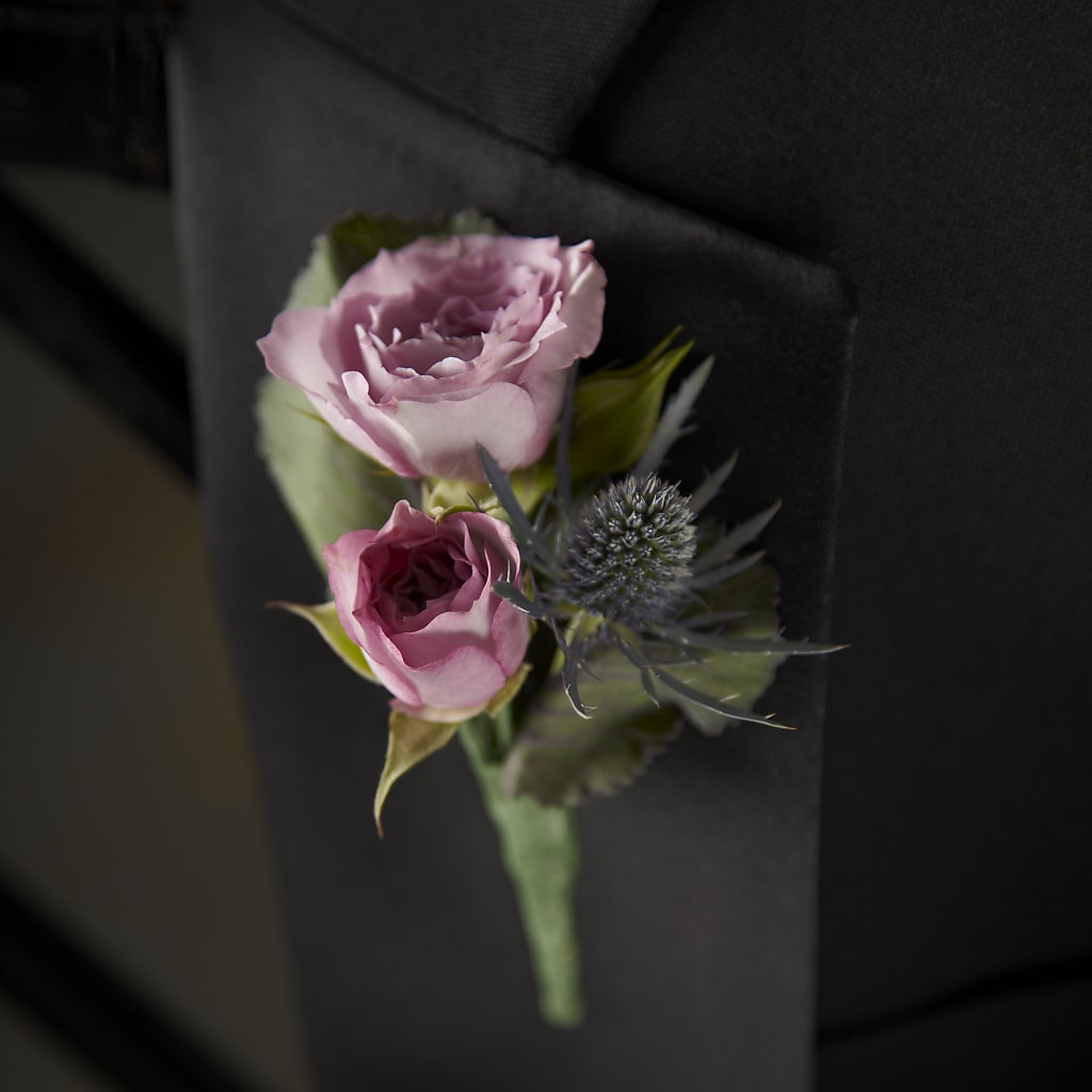 Veronica Boutonniere – DANNY'S FLOWERS & GIFTS, Livonia MI