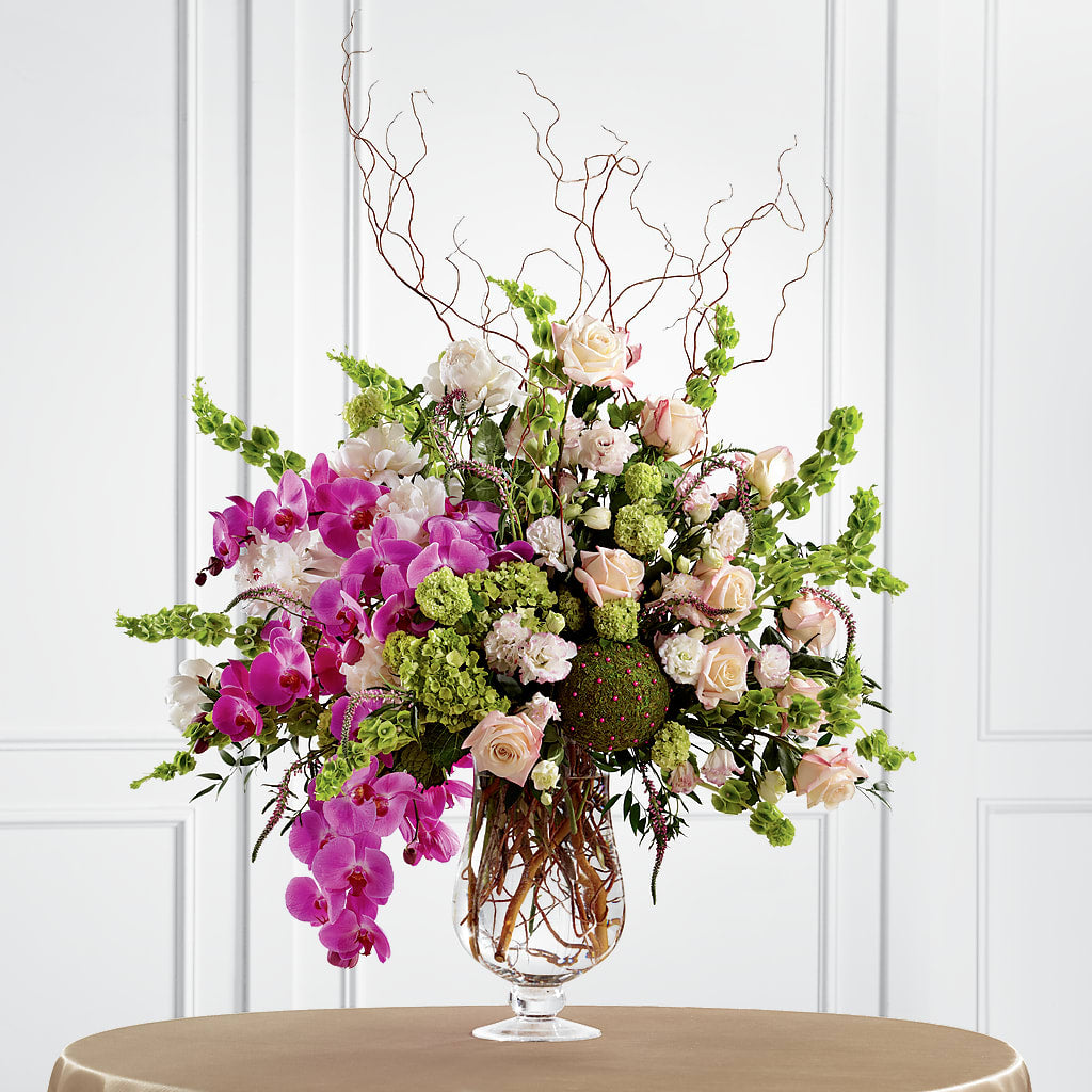Soft Sophistication Arrangement – DANNY'S FLOWERS & GIFTS, Livonia MI