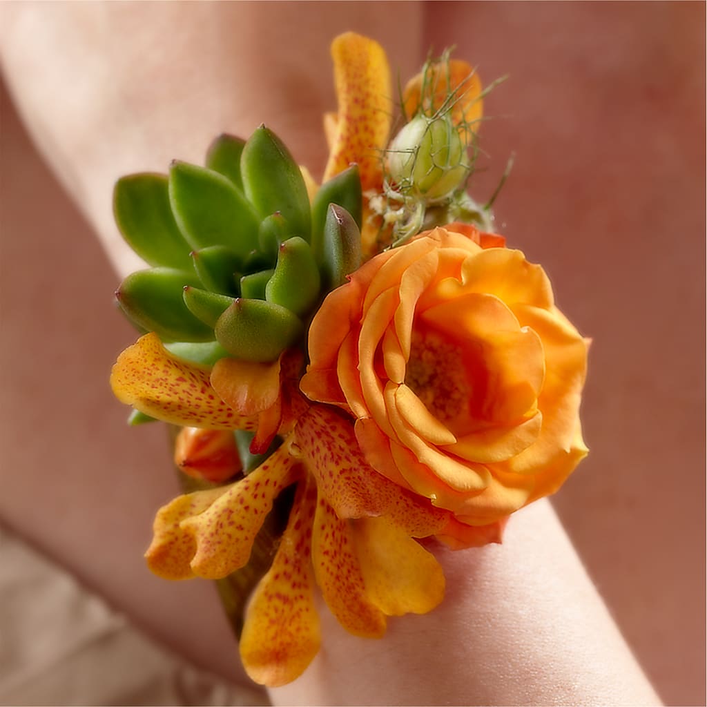 Irresistible Love Wrist Corsage – DANNY'S FLOWERS & GIFTS, Livonia MI