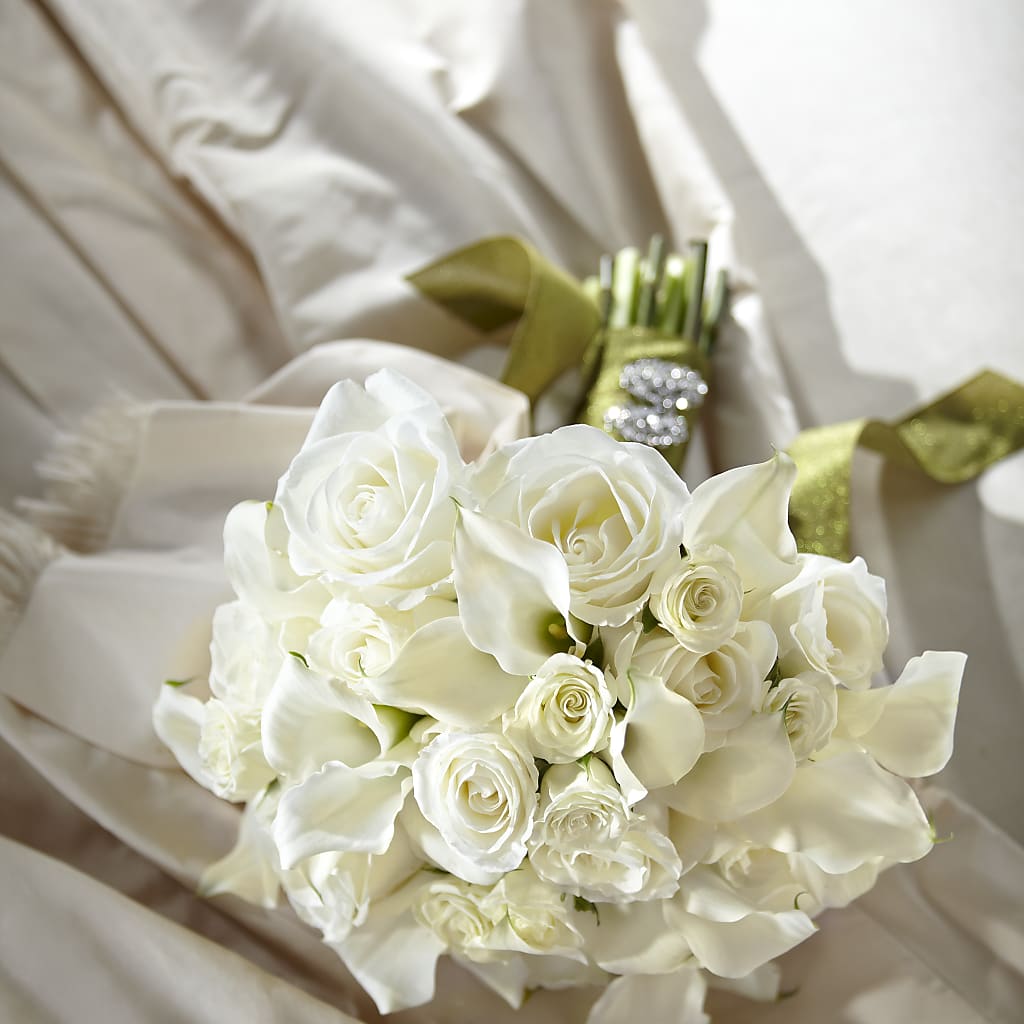 Serene Highness Bouquet – DANNY'S FLOWERS & GIFTS, Livonia MI