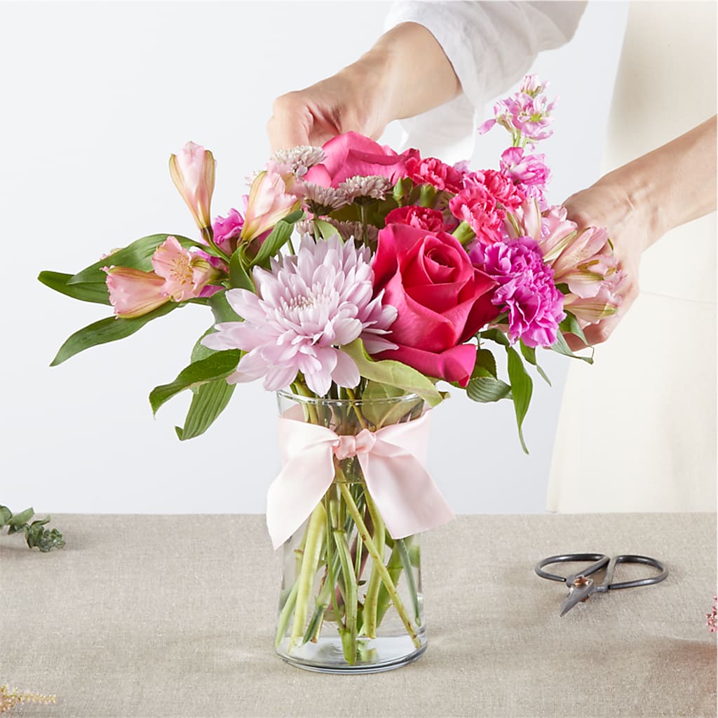 Pink Ribbon - A Florist Original – DANNY'S FLOWERS & GIFTS, Livonia MI
