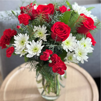 Seasonal Magic Bouquet – DANNY'S FLOWERS & GIFTS, Livonia MI