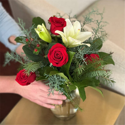 Glittering Lights Bouquet – DANNY'S FLOWERS & GIFTS, Livonia MI