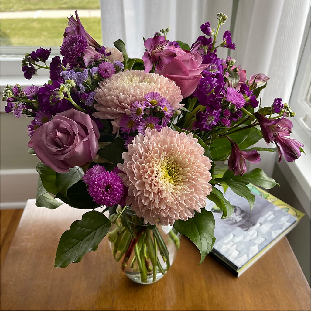 Ultraviolet Bouquet – DANNY'S FLOWERS & GIFTS, Livonia MI