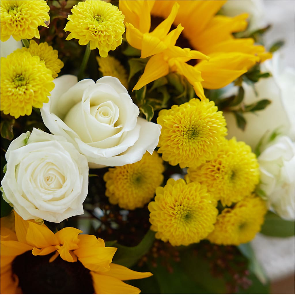 Luminous Morning Bouquet – DANNY'S FLOWERS & GIFTS, Livonia MI