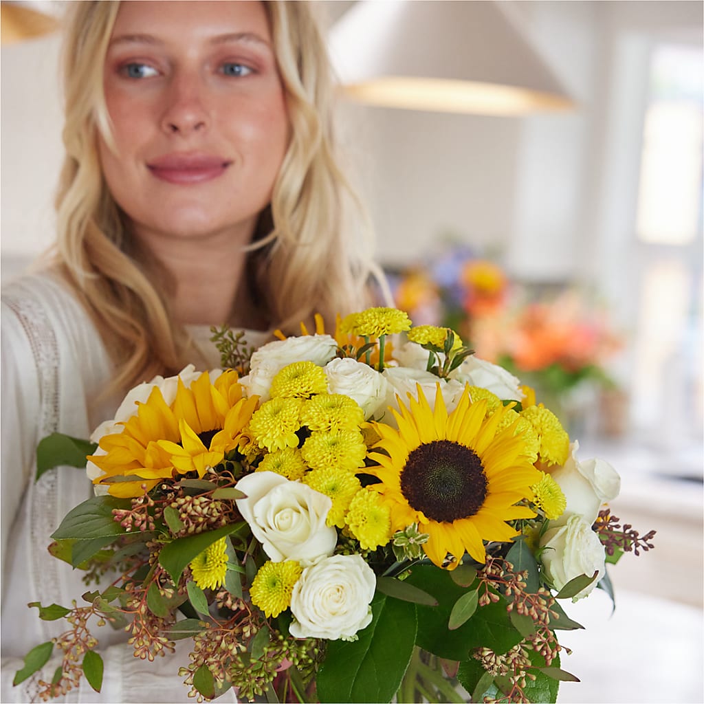 Luminous Morning Bouquet – DANNY'S FLOWERS & GIFTS, Livonia MI