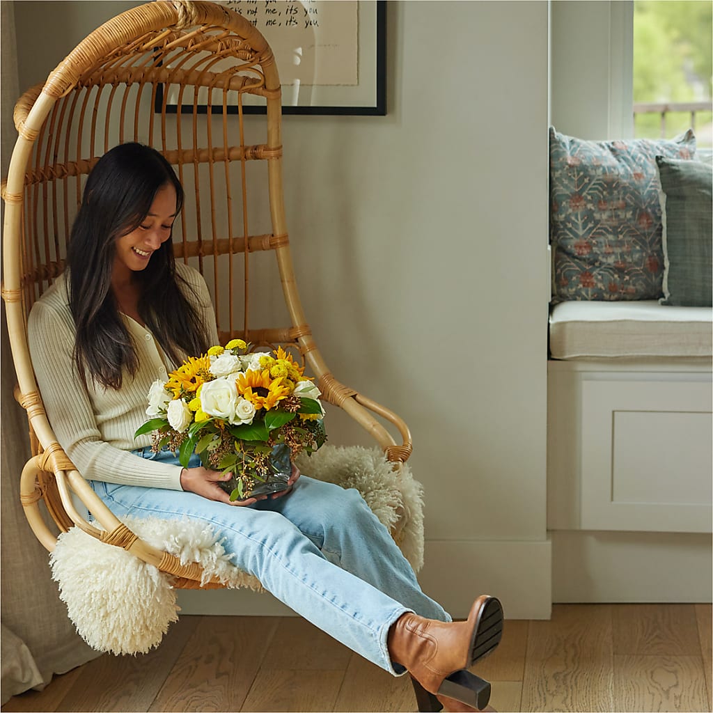 Luminous Morning Bouquet – DANNY'S FLOWERS & GIFTS, Livonia MI