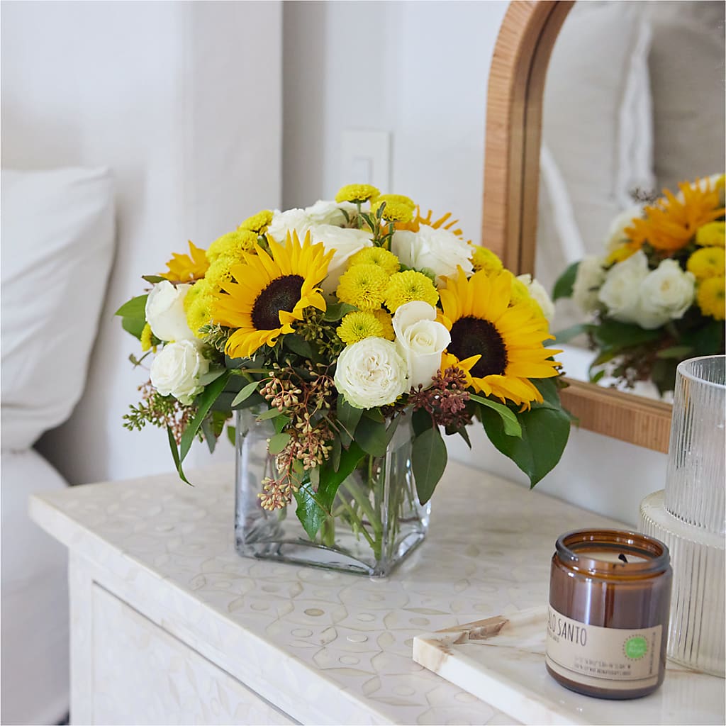 Luminous Morning Bouquet – DANNY'S FLOWERS & GIFTS, Livonia MI