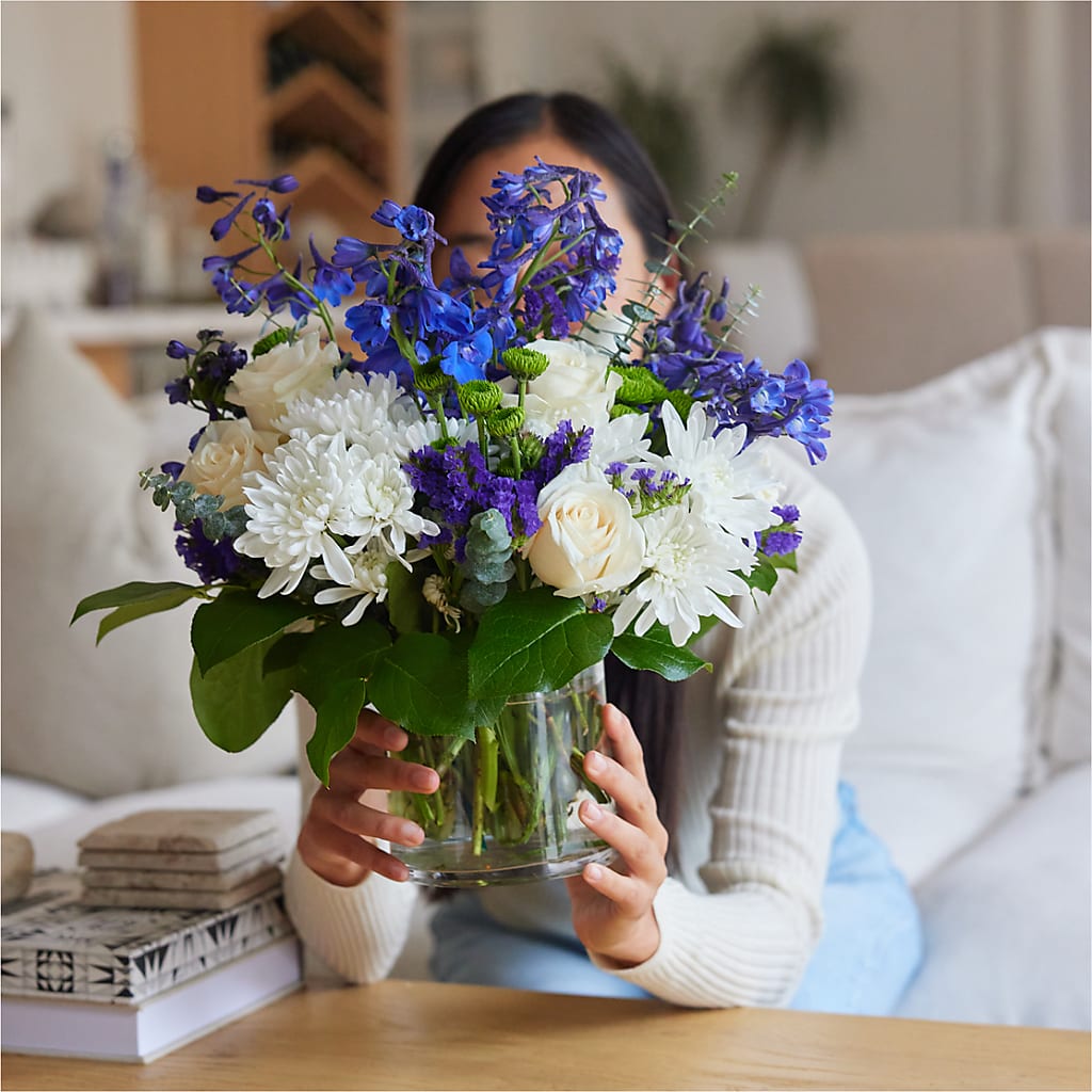 Cerulean Waves Bouquet – DANNY'S FLOWERS & GIFTS, Livonia MI