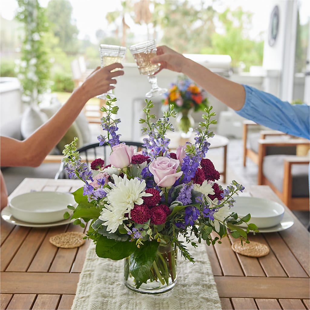 Violet Frost Bouquet – DANNY'S FLOWERS & GIFTS, Livonia MI