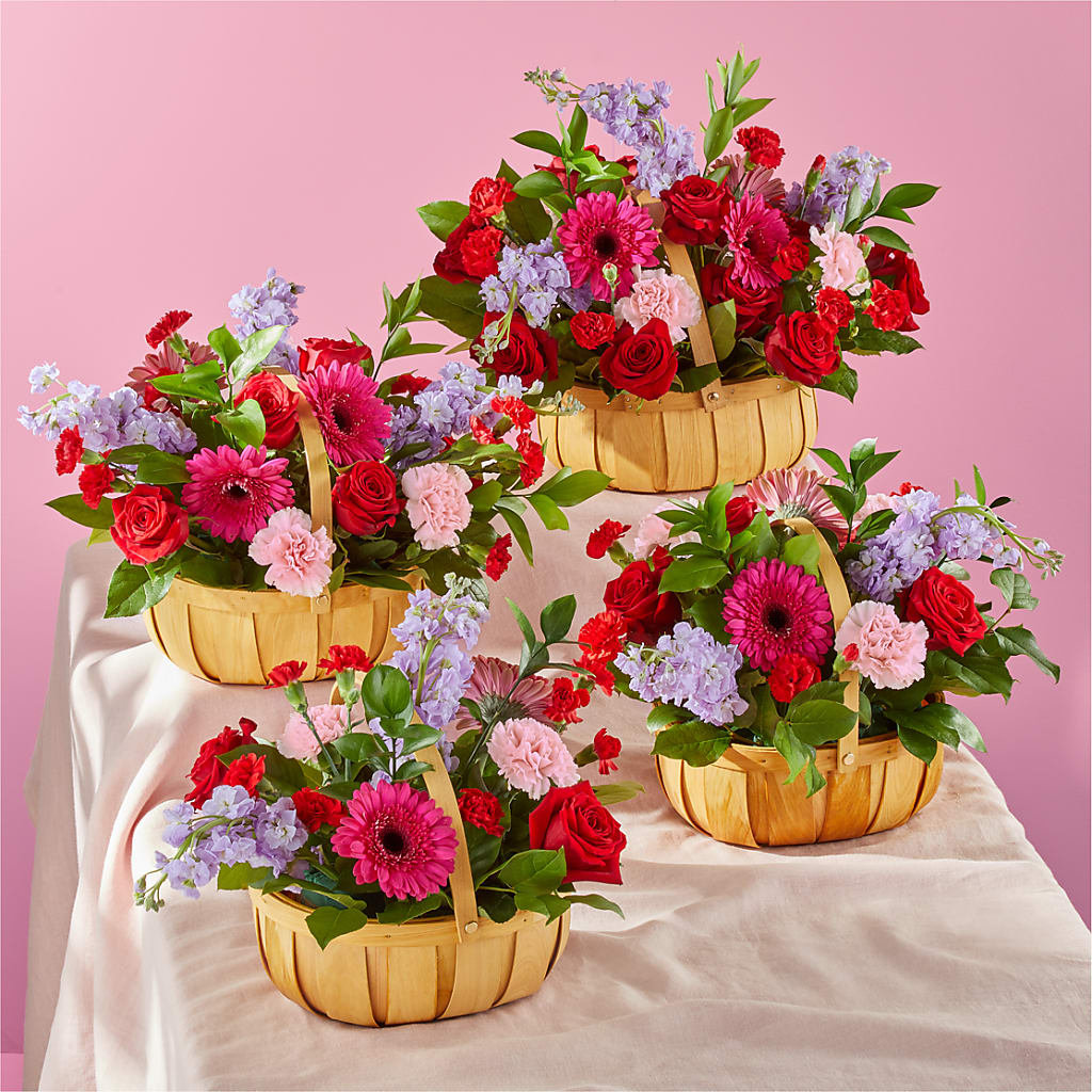 Pink Picnic Basket – DANNY'S FLOWERS & GIFTS, Livonia MI