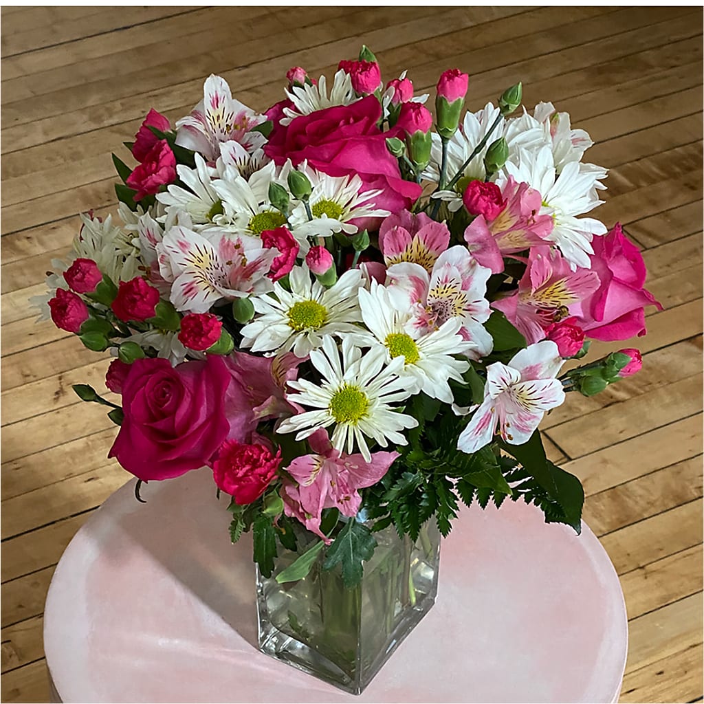 Sweet Surprises® Bouquet – DANNY'S FLOWERS & GIFTS, Livonia MI