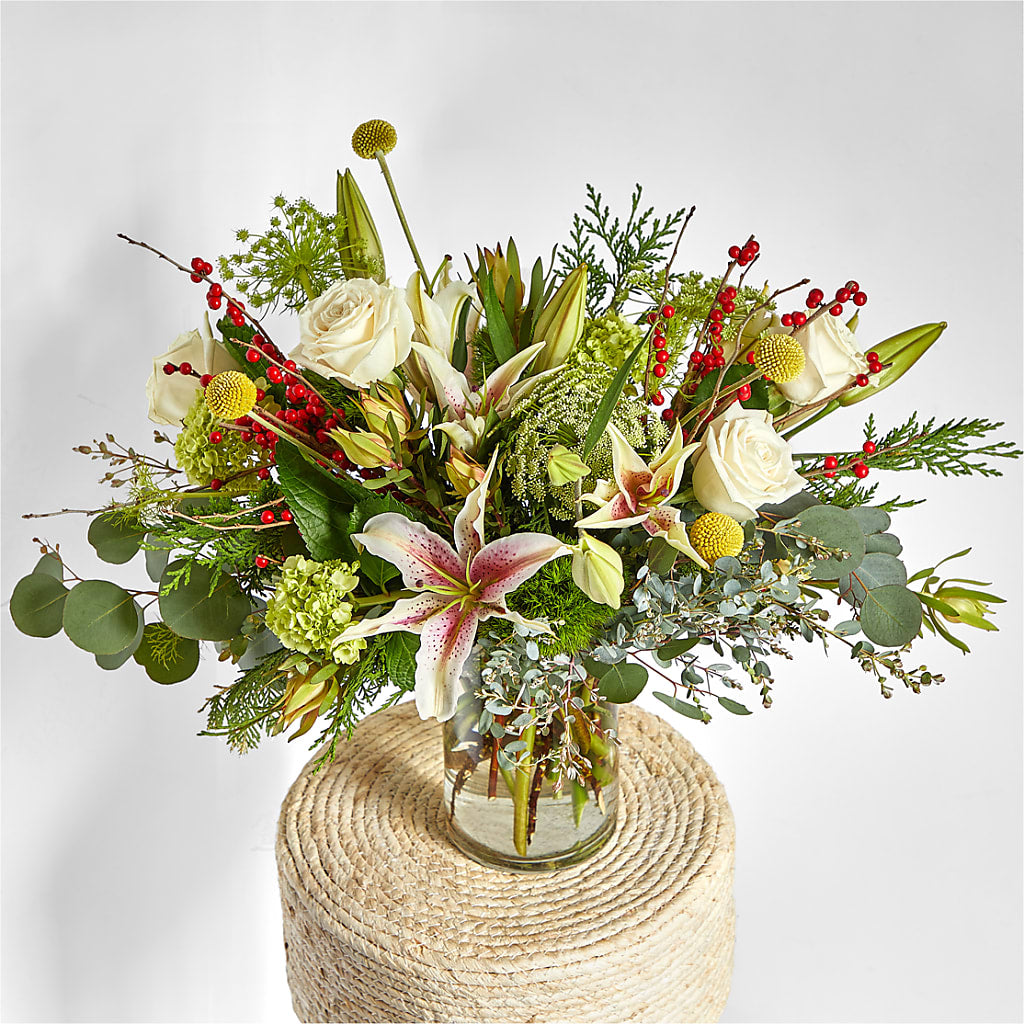 Berry & Bright Bouquet – DANNY'S FLOWERS & GIFTS, Livonia MI