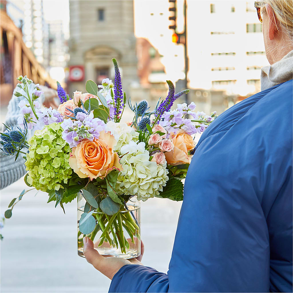 Porch Swing Bouquet – DANNY'S FLOWERS & GIFTS, Livonia MI