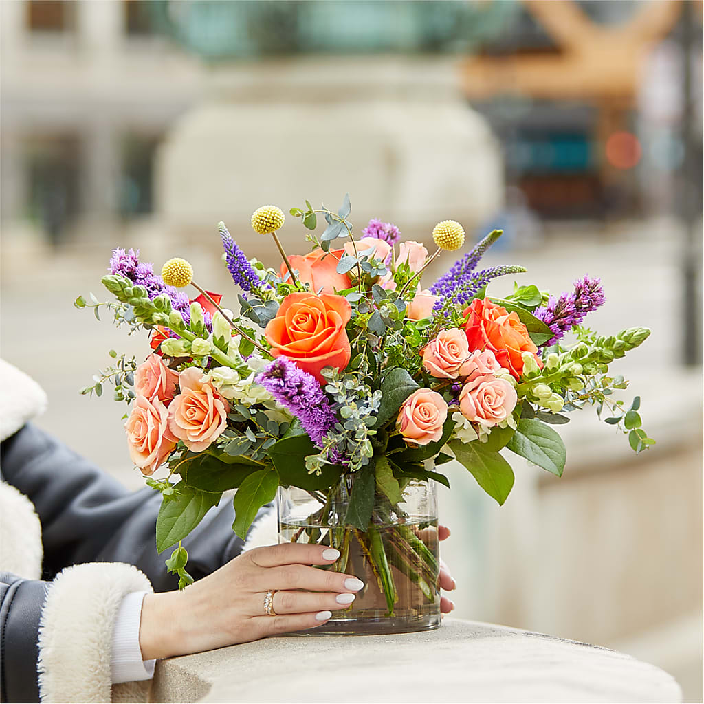 The Standout Bouquet – DANNY'S FLOWERS & GIFTS, Livonia MI