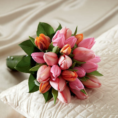 Embraceable Bouquet – DANNY'S FLOWERS & GIFTS, Livonia MI